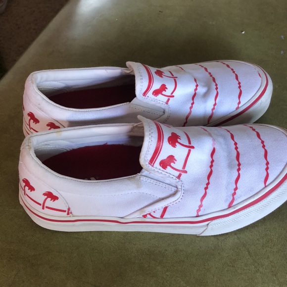 🔥 Host pick 4/20 🔥In N Out slip on Sneakers - Picture 7 of 10